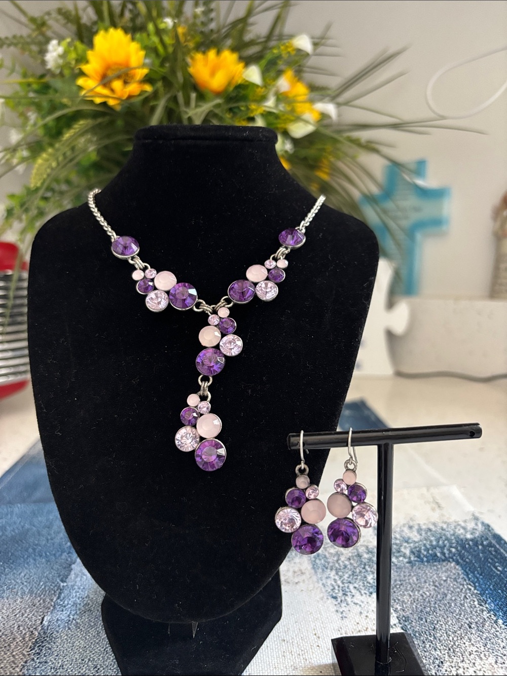 Elegant Purple Crystal Y-Necklace with Matching Earrings